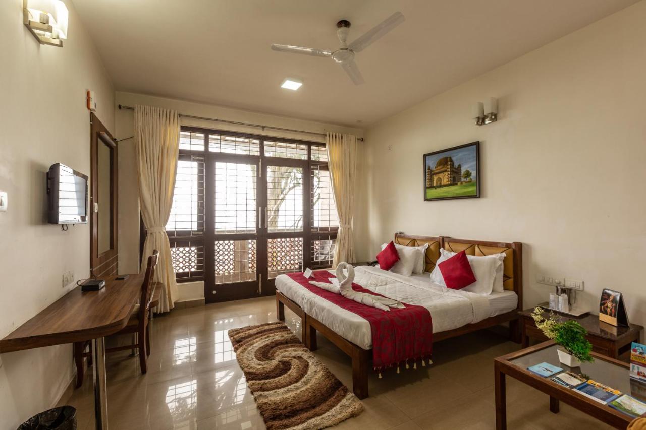 Kstdc Hotel Mayura Pine Top Nandi Hills Exterior photo